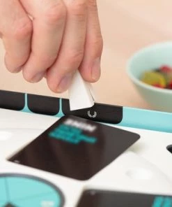 Bezzerwizzer HINT - Bordspel - NL -spellen-voor-volwassenen Winkel 550x366 139