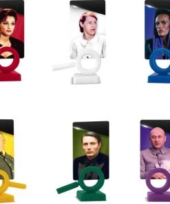 Hasbro Cluedo James Bond Board Game English Version -spellen-voor-volwassenen Winkel 550x496 4